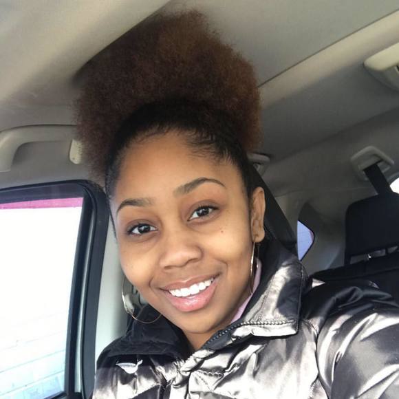 Meet your Posher, Jeanine - Picture 1 of 1